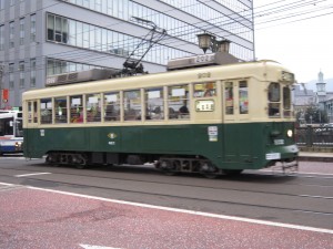 長崎電気軌道 200型 築町電停にて
