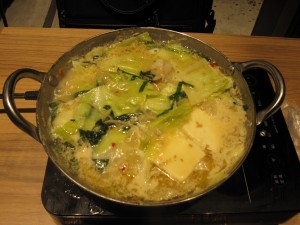 博多もつ鍋おおやま もつ鍋御前 もつ鍋が煮えてきました