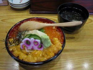 近江町海鮮丼家 ひら井 ウニいくら丼