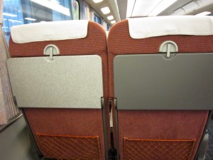 JR北陸本線 681系 特急しらさぎ シート背面 ACコンセントはついていません