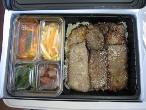 叙々苑特製焼肉弁当 中身