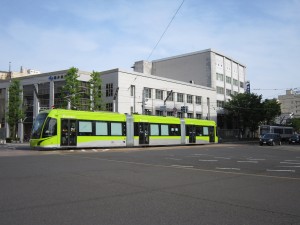 福井鉄道  F1000型 FUKURAM と 800型 市役所前電停にて
