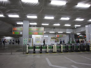 JR総武線 千葉駅 東口改札口
