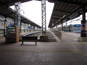 伊豆箱根鉄道駿豆線 三島駅 ホーム 左から順に7番線・8番線・9番線です