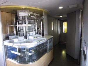 上越新幹線 E4系 Maxとき サービスコーナー 車両販売基地 現在では車内販売を行っていないみたいです