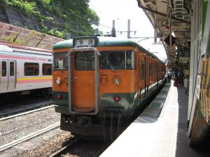 JR上越線 115系 前面 水上駅にて