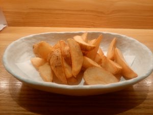 皮付きフライドポテト 両国湯屋 江戸遊にて