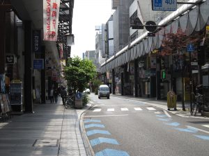 岩手県盛岡市 大通り商店街 盛岡市一の繁華街で、アーケードが立ち並びます