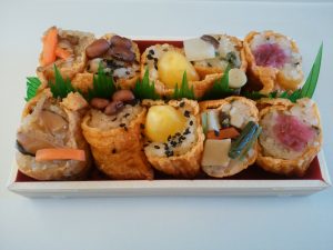東京羽田 穴守おこわいなり 中身