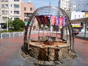 JR日豊本線 別府駅 東口 駅前の手湯