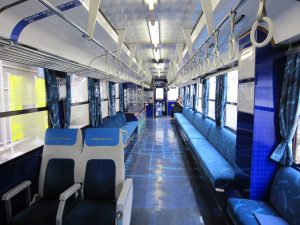 JR四国 キハ32系 鉄道ホビートレイン 車内 宇和島方向を撮影