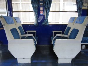 JR四国 キハ32系 鉄道ホビートレイン 0系新幹線のものと思われるシート