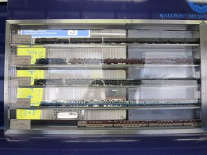 JR四国 キハ32系 鉄道ホビートレイン 車内に展示されている鉄道模型