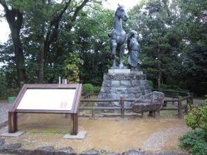 高知城 山内一豊の妻の銅像