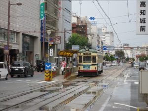 土佐電鉄 600型 前面 高知城前電停にて