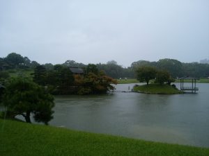 岡山後楽園 沢の池 中の島