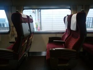 特急やくも 普通車 シート側面