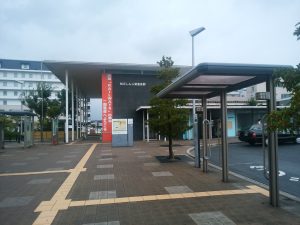 一畑電車 松江しんじ湖温泉駅 駅舎 松江城方向から撮影