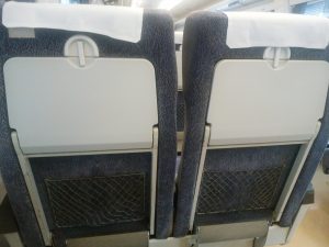 JR四国 8000系 自由席シート 背面