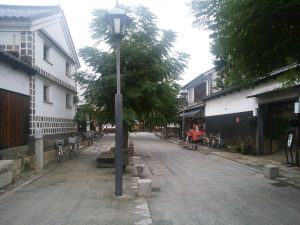 倉敷 美観地区 三輪軽自動車がそそります
