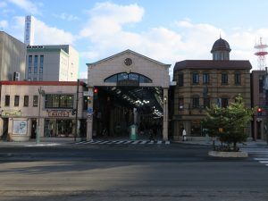 小樽都通り商店街 中央通り側の入り口