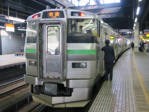 JR北海道 733系 前面 札幌駅にて