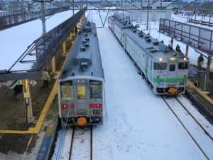 JR留萌本線 深川駅 4番線と6番線 跨線橋から撮影