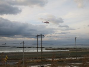 JR留萌本線 留萌-増毛 取材のヘリコプターがかなり高度を下げてきました
