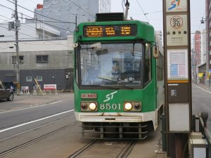 札幌市電 8500形 前面 山鼻9条電停にて