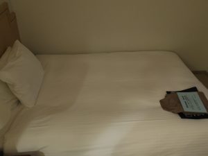 ホテルマイステイズプレミア札幌パーク(旧アートホテルズ札幌) セミダブルルーム ベッド