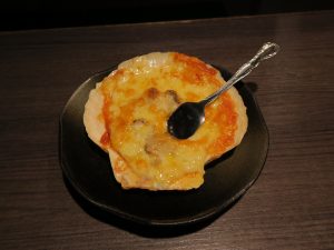 ほたて貝とチーズのオーブン焼き いか太郎にて