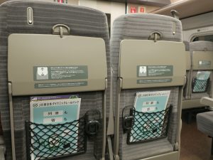 北海道新幹線 はやぶさ E5系 シート背面