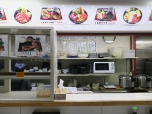 Festival City AUGA アウガ 青森 新鮮市場 丸青食堂 カウンターとメニュー