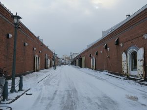 函館 金森赤レンガ倉庫 一歩通りの中に入ってみました