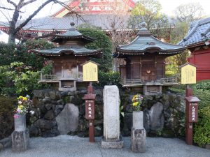 東京浅草 浅草寺 金龍権現と九頭龍権現