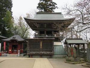 高尾山薬王院 鐘楼と愛染堂