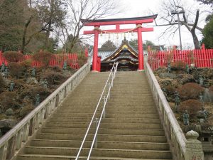 高尾山薬王院 本社への石段と大鳥居