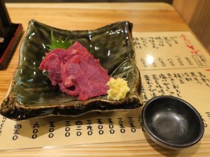 馬刺し 小木曽製粉所にて