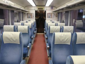 長野電鉄 1000系 特急ゆけむり 先頭車室内