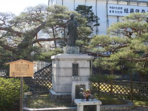 信濃 善光寺 親鸞聖人像