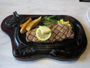 特上サーロイン 250g ステーキハウス88にて