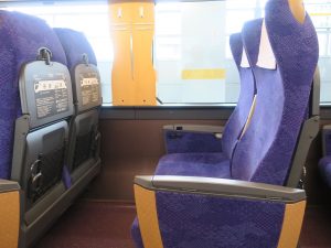 東武伊勢崎線 特急リバティりょうもう シート 横から撮影