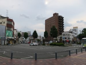 上毛電鉄線 中央前橋駅 駅前ロータリー バス乗り場とタクシー乗り場があります