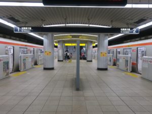 つくばエクスプレス つくば駅 ホーム 守屋・北千住・秋葉原方面に行く列車が発着します。