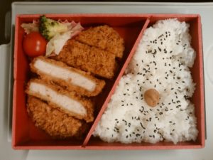 厚切りロース とんかつ弁当 中身