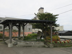 い森鉄道線 浅虫温泉駅 駅前広場にある足湯