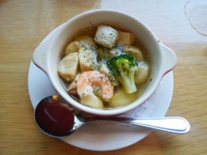 にんにくと魚介のアヒージョ 舞浜ユーラシアにて
