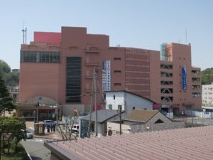 石巻市役所 元々はさくら野百貨店でした
