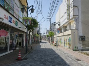 ここも津波で被害を受けたのですが、今ではきれいになりました ただし、シャッター街と化しています