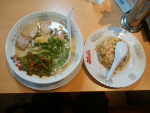 半チャーハンセット 大阪ふくちゃんラーメンにて